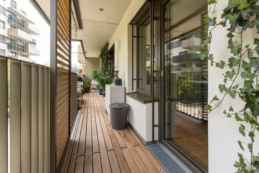 Dream Apartment - Central And Quiet With Ac And Free Parking Garage Vídeň 0*,  Rakousko