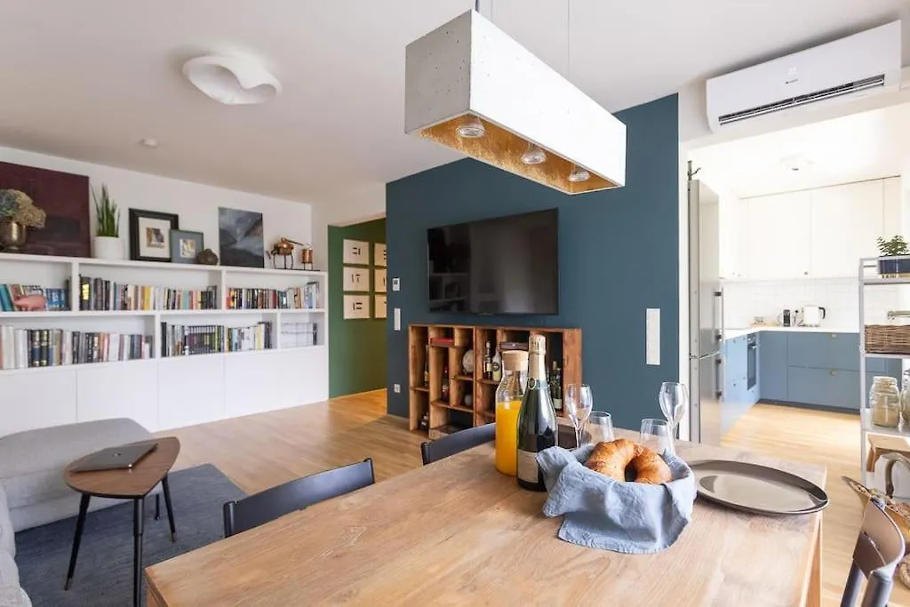 Dream Apartment - Central And Quiet With Ac And Free Parking Garage Vídeň 0*,  Rakousko