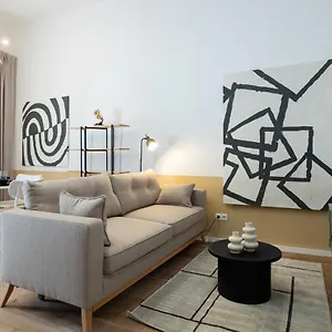 Apartment Contemporary 1-Bed Apartment With Balcony In The Heart Of Vienna, Wien