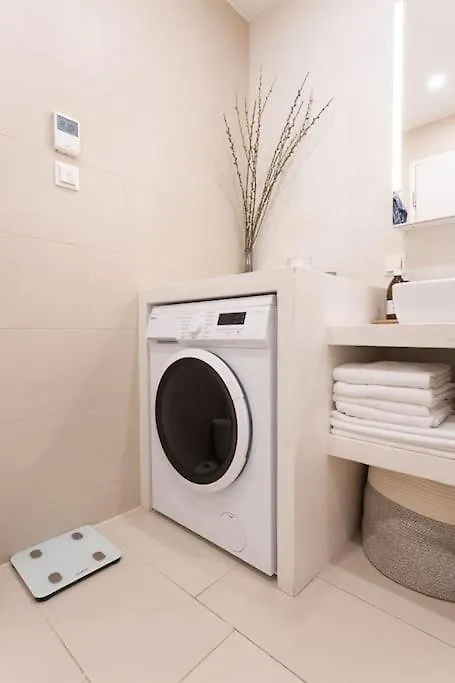 Dream Apartment - Central And Quiet With Ac And Free Parking Garage 비엔나